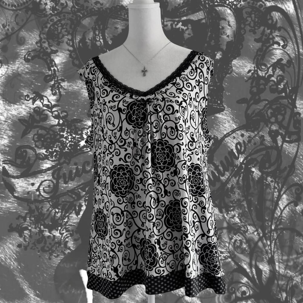 swirling floral vine v neck black lace trim whimsigoth fairy boho grunge top